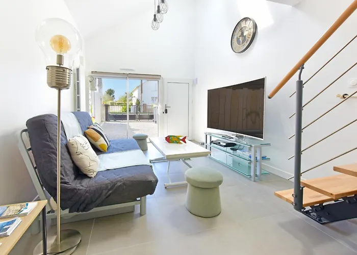 Dumet Duplex Avec Exterieur 4 à 6p 500m De La *